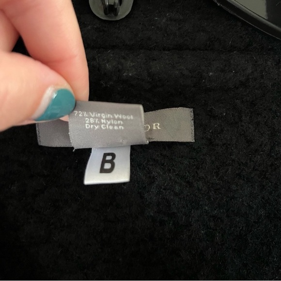 Ann Taylor Black Wool Bolero/Cape Jacket. Size Medium. Excellent  condition - Picture 9 of 12